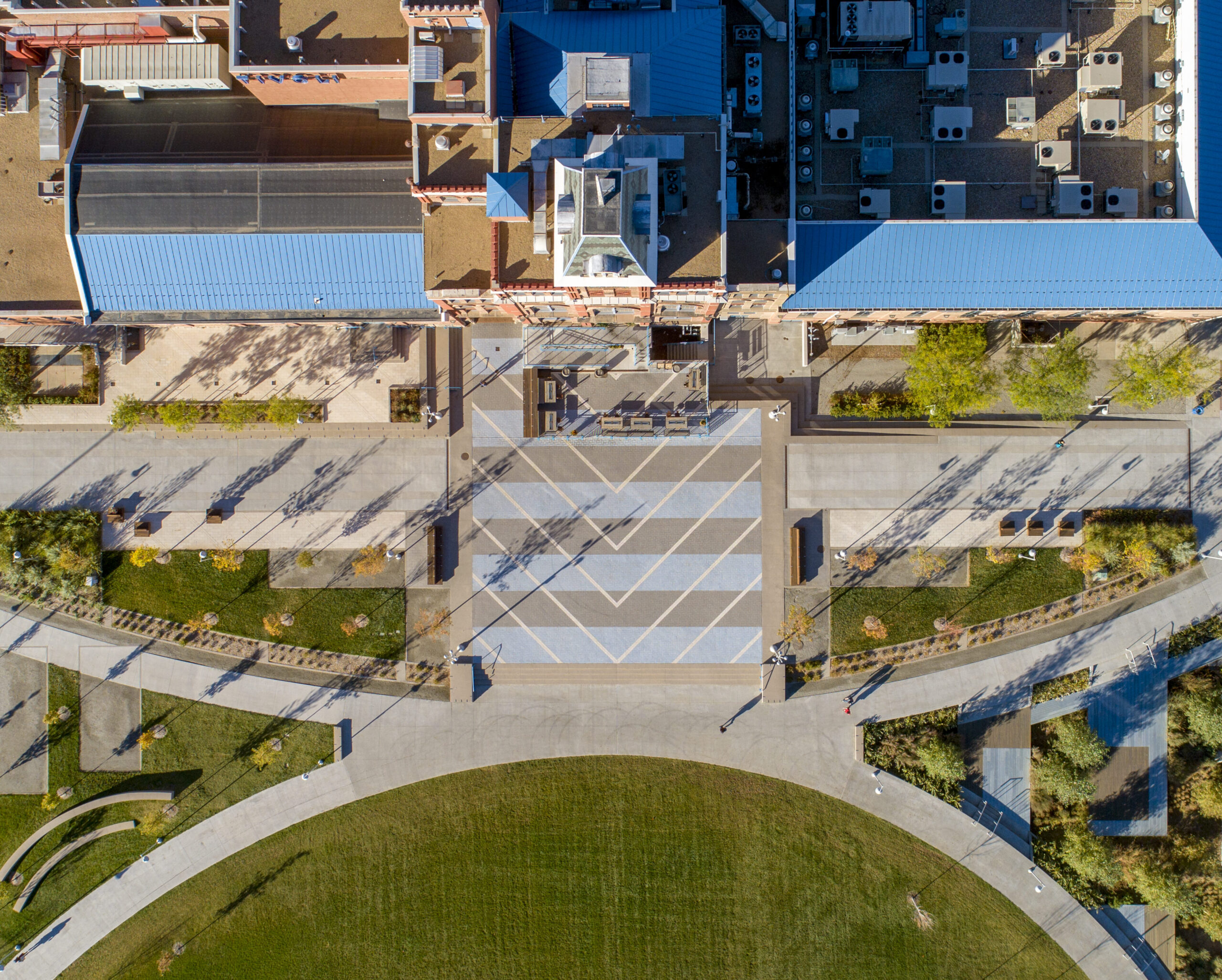AURARIA TIVIOLI QUAD